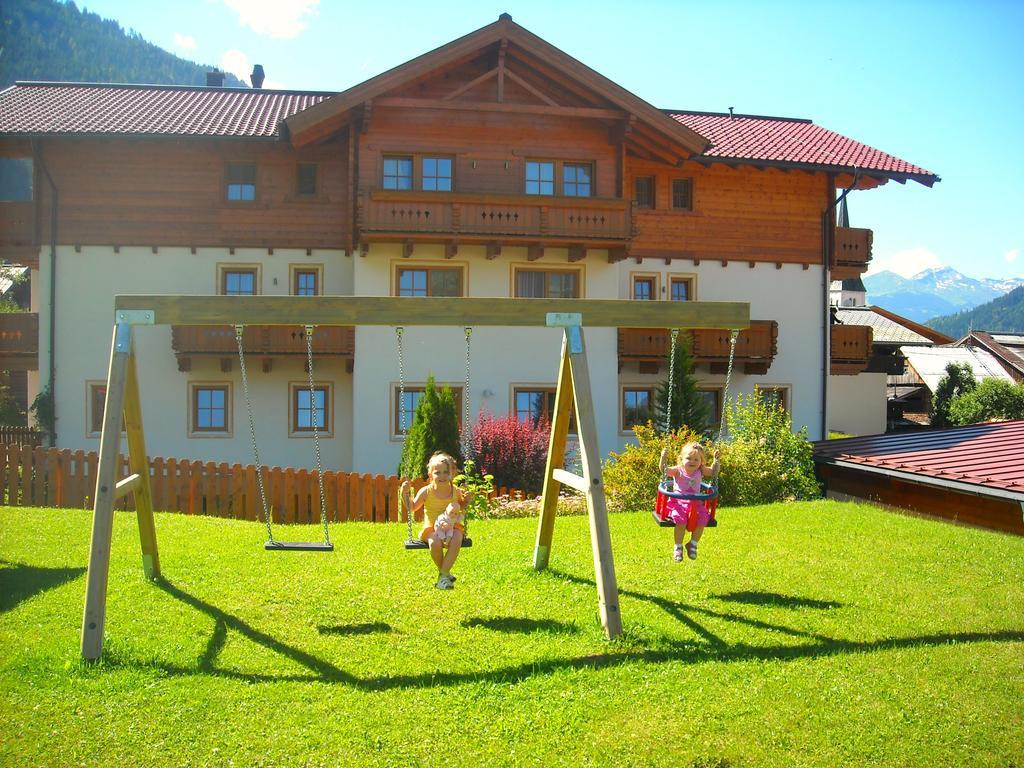 Landhaus & Appartementhaus Haussteiner Дорфгаштайн Экстерьер фото